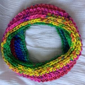 Rainbow cowl
